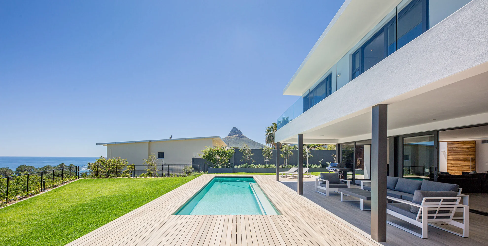 8 Fiskaal Close - Views